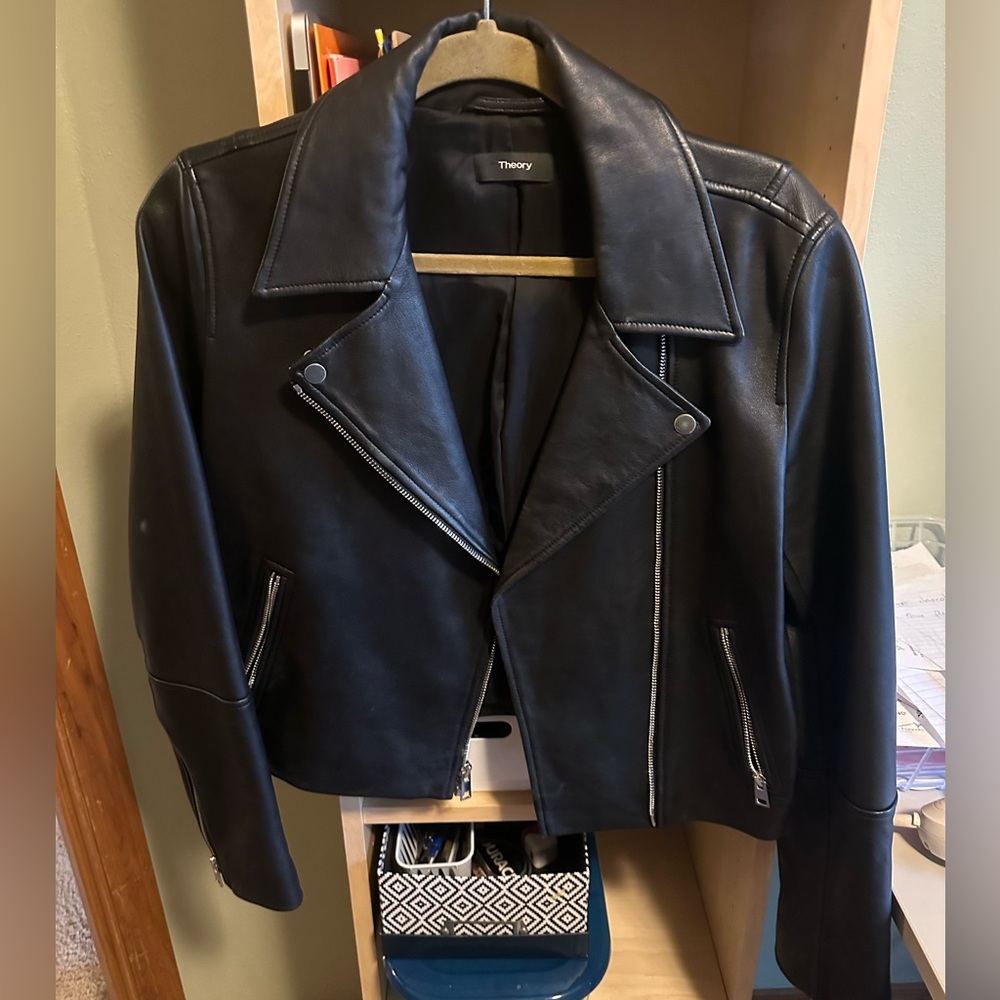 Theory Cropped lambs leather jacket
